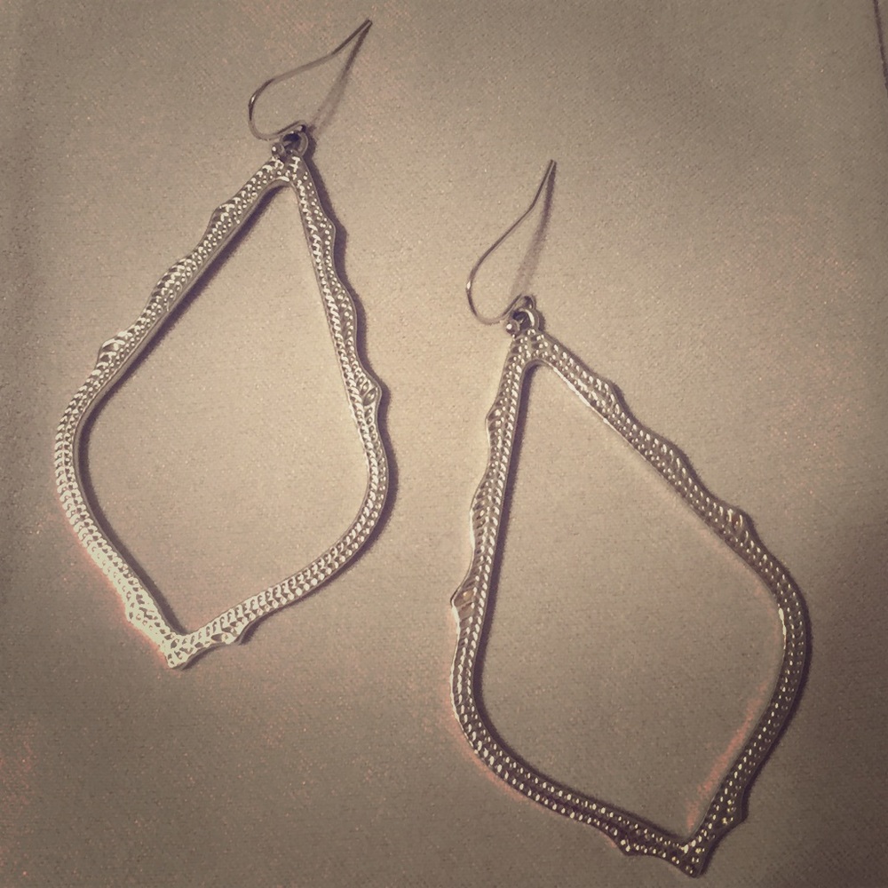 Kendra Scott “Sophee” earrings in rhodium